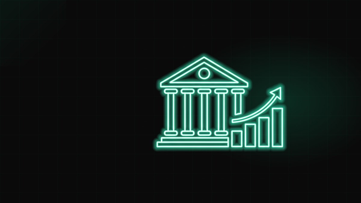 Glowing classical courthouse columns beside a rising bar chart and trend arrow, illustrating the 2026 state of the legal market for law firm marketing